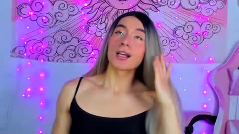 Snapshot of brihanna_cooper chatting on July 28, 3:21 pm bri online show from July 28, 3:21 pm