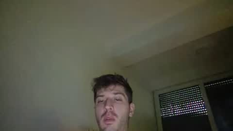 Snapshot of brii0000 chatting on December 26, 1:54 pm brii0000 online show from December 26, 1:54 pm