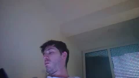 Snapshot of brii0000 chatting on February 17, 11:34 am brii0000 online show from February 17, 11:34 am