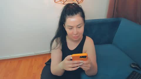 Snapshot of brilliantegirl_ chatting on May 10, 7:35 am brilliantegirl_ online show from May 10, 7:35 am