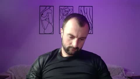 brindlefly69 online show from January 11, 9:36 pm