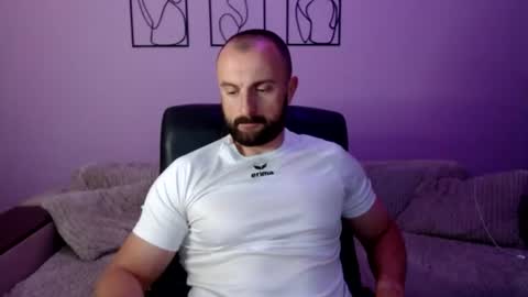 Snapshot of brindlefly69 chatting on June 23, 10:35 am brindlefly69 online show from June 23, 10:35 am