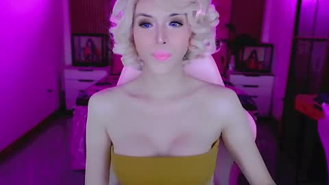 brionatop online show from October 20, 11:38 pm