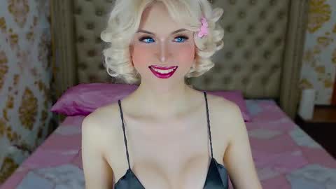 brionatop online show from December 19, 10:39 pm