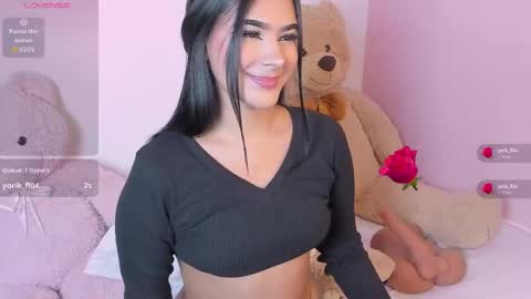 Snapshot of britanylin__ chatting on October 16, 4:46 am britanylin__ online show from October 16, 4:46 am