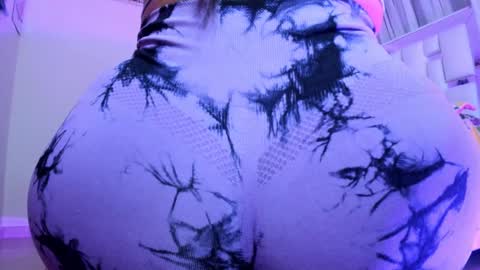 Snapshot of britanyrousee chatting on February 12, 12:58 am Emily online show from February 12, 12:58 am