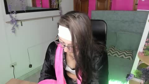 Snapshot of brith_ness chatting on May 6, 12:21 pm Brith ness online show from May 6, 12:21 pm