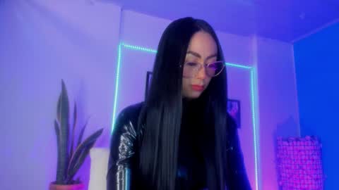 Brithany online show from September 25, 2:32 pm