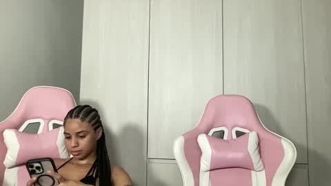 brithneysquirt online show from March 10, 6:45 pm