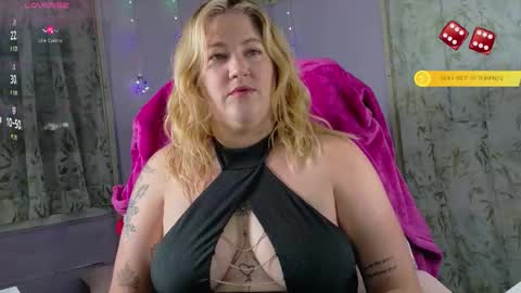 Snapshot of british_rosie chatting on September 11, 5:07 am Want to see more online show from September 11, 5:07 am