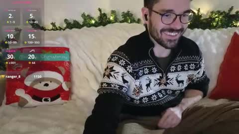 Snapshot of britishpoet chatting on December 16, 8:58 pm Callum online show from December 16, 8:58 pm