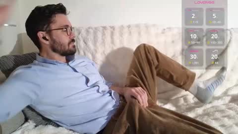 Snapshot of britishpoet chatting on January 18, 6:23 pm Callum online show from January 18, 6:23 pm