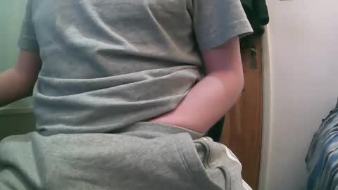 British Tom online show from November 12, 2:12 am