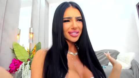 britney_charm online show from February 22, 7:51 am