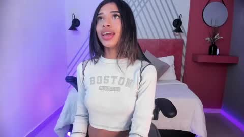 Snapshot of britney_collins_ chatting on May 31, 1:07 pm britney_collins_ online show from May 31, 1:07 pm