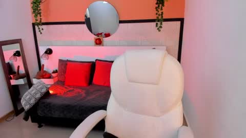 Snapshot of britney_collins_ chatting on July 11, 2:53 pm britney_collins_ online show from July 11, 2:53 pm