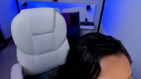 Snapshot of britney_collins_ chatting on July 14, 2:34 pm britney_collins_ online show from July 14, 2:34 pm