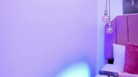 Britney online show from April 14, 12:22 pm