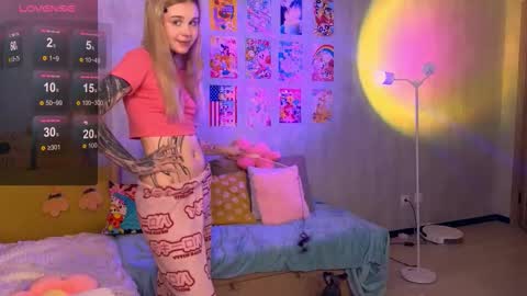 Britney online show from February 12, 8:15 pm