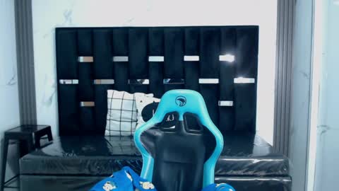 Britney  online show from April 7, 2:45 am