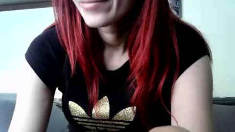 Snapshot of britneyamy chatting on June 2, 10:17 am Britney online show from June 2, 10:17 am