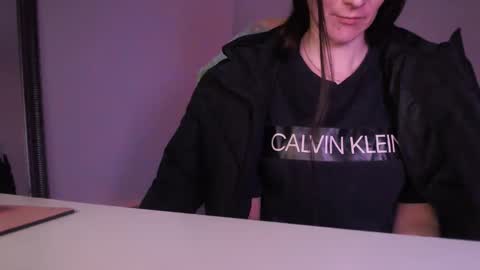 Britney online show from March 13, 9:05 am