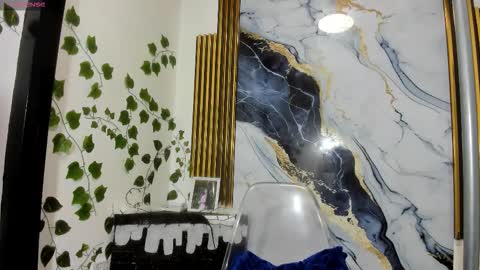 brittanyy20 online show from February 13, 9:49 am