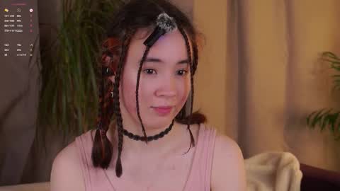 Snapshot of britthe chatting on December 16, 12:43 pm Lina online show from December 16, 12:43 pm