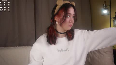 Snapshot of britthe chatting on January 17, 11:37 am Lina online show from January 17, 11:37 am