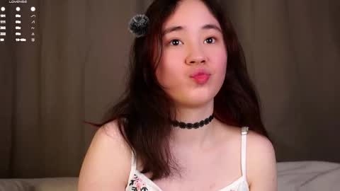 Snapshot of britthe chatting on January 19, 11:36 am Lina online show from January 19, 11:36 am