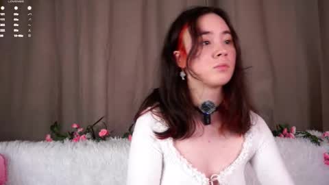 Snapshot of britthe chatting on February 2, 11:31 am Lina online show from February 2, 11:31 am