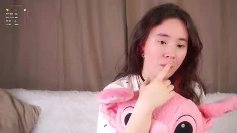 Snapshot of britthe chatting on February 25, 11:31 am Lina online show from February 25, 11:31 am