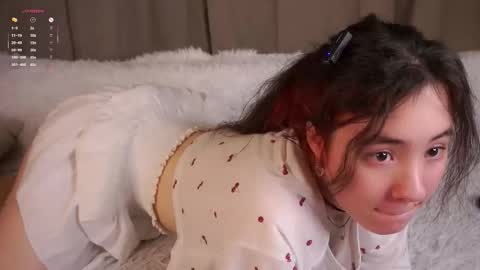 Snapshot of britthe chatting on March 4, 11:16 am Lina online show from March 4, 11:16 am