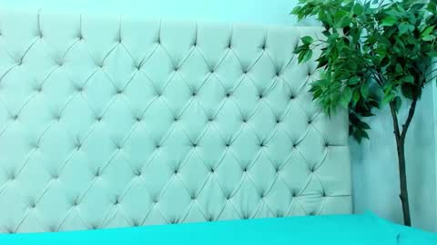 BRIYIT     online show from December 20, 7:28 pm