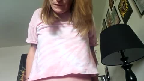 Snapshot of brockdemers1 chatting on June 18, 9:08 pm brockdemers1 online show from June 18, 9:08 pm