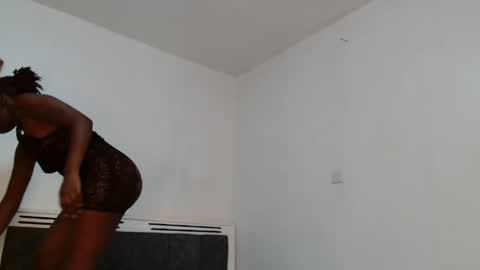 broken_haloo online show from February 2, 7:29 am