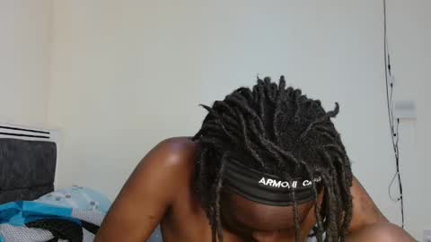 broken_haloo online show from March 4, 6:14 pm