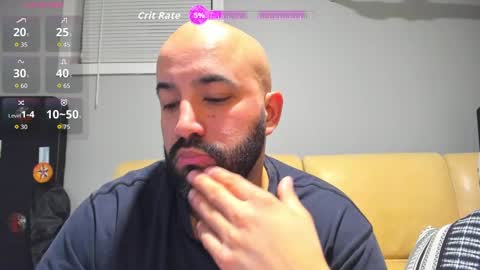 Snapshot of brokenmike31 chatting on November 15, 5:49 am Brokenmike online show from November 15, 5:49 am