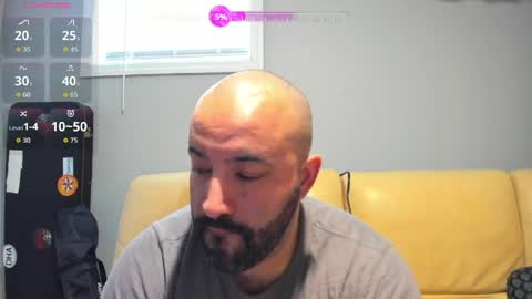 Snapshot of brokenmike31 chatting on April 13, 3:50 pm Brokenmike online show from April 13, 3:50 pm