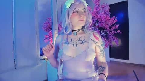 Snapshot of broklin_white23 chatting on June 22, 2:25 pm online show from June 22, 2:25 pm
