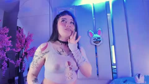 Snapshot of broklin_white23 chatting on July 11, 3:04 pm online show from July 11, 3:04 pm