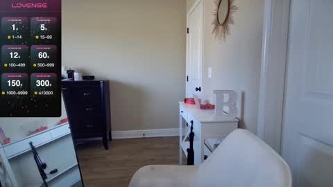 Snapshot of brookebee27 chatting on December 31, 8:02 pm brookebee online show from December 31, 8:02 pm