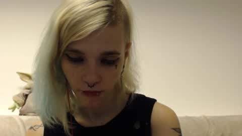 Snapshot of brookewylde_20 chatting on February 2, 4:54 pm brookewylde_20 online show from February 2, 4:54 pm