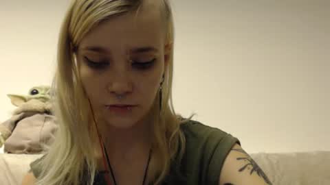 Snapshot of brookewylde_20 chatting on January 16, 4:11 pm brookewylde_20 online show from January 16, 4:11 pm