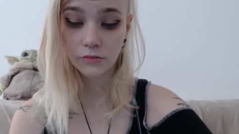 Snapshot of brookewylde_20 chatting on January 17, 11:59 am brookewylde_20 online show from January 17, 11:59 am