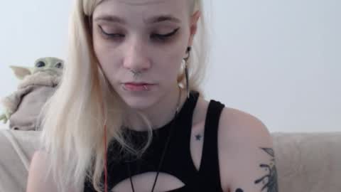Snapshot of brookewylde_20 chatting on February 22, 10:58 am brookewylde_20 online show from February 22, 10:58 am