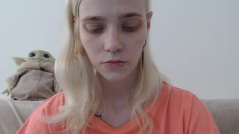 Snapshot of brookewylde_20 chatting on June 5, 2:45 pm brookewylde_20 online show from June 5, 2:45 pm