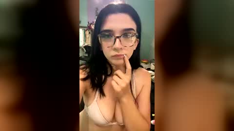 Snapshot of brookeyy101 chatting on June 20, 10:12 pm Brookeyy101 online show from June 20, 10:12 pm