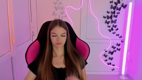 Snapshot of brooklunglow_ chatting on July 27, 12:56 pm Vlada online show from July 27, 12:56 pm