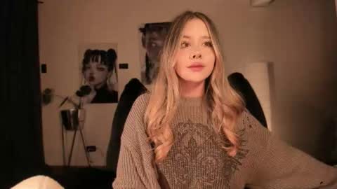 Snapshot of brooklyn_baby_ chatting on February 14, 5:26 am Nat Independent model Please help me to reach 200 thumbs up online show from February 14, 5:26 am